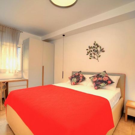 Apartments Villa Rojnica Єлса Екстер'єр фото