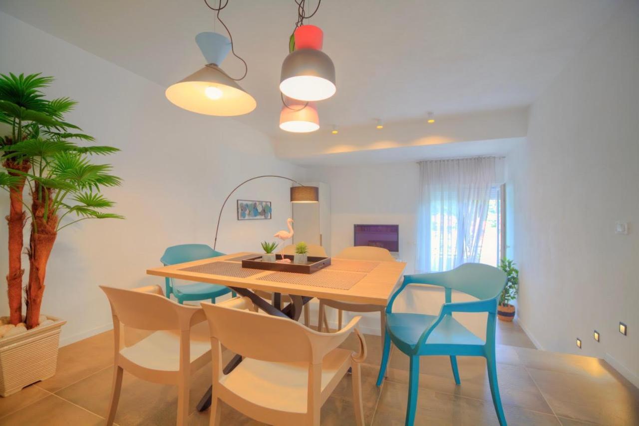 Apartments Villa Rojnica Єлса Екстер'єр фото